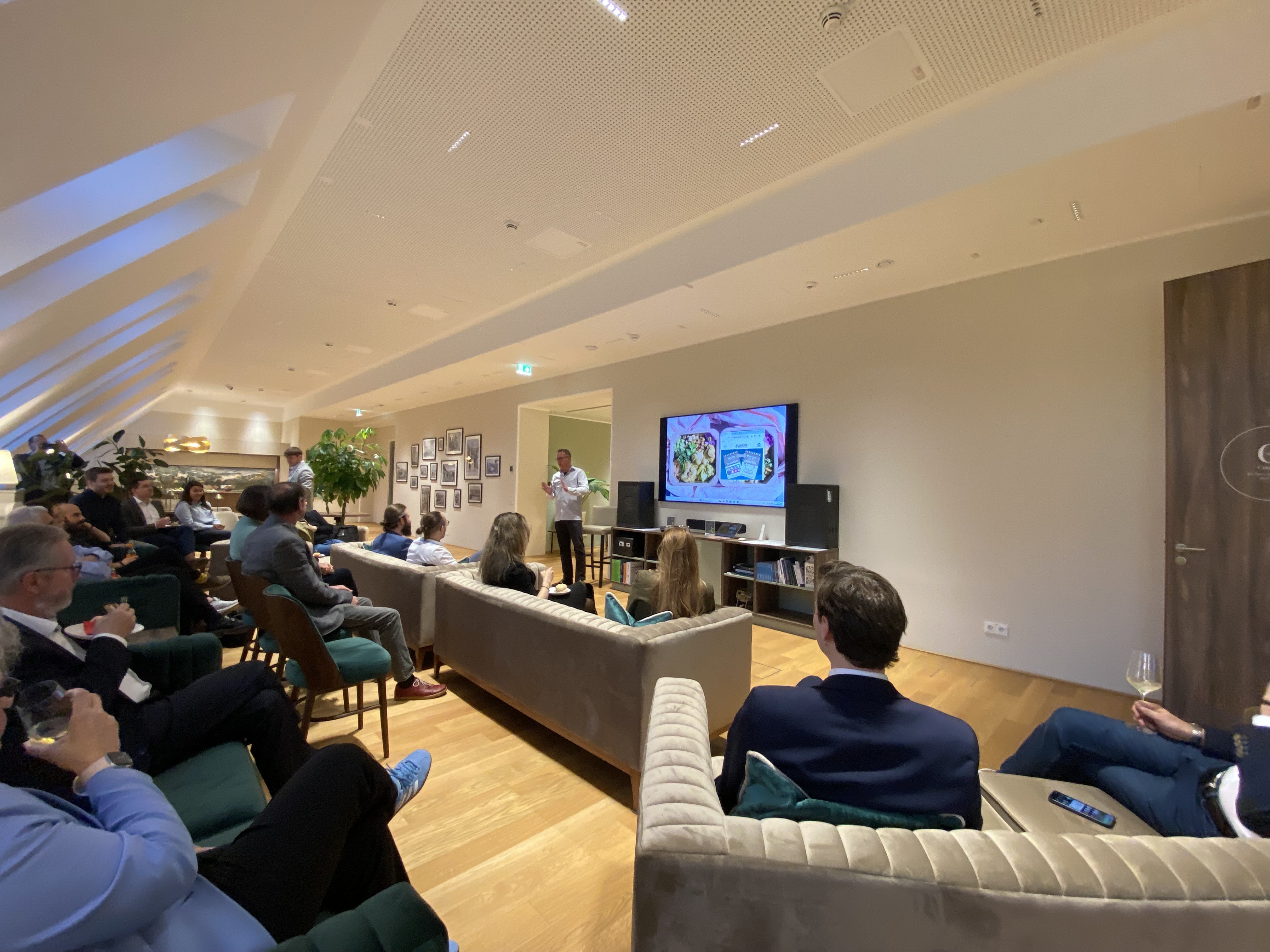 Fireside Talk mit Mario Decristoforo