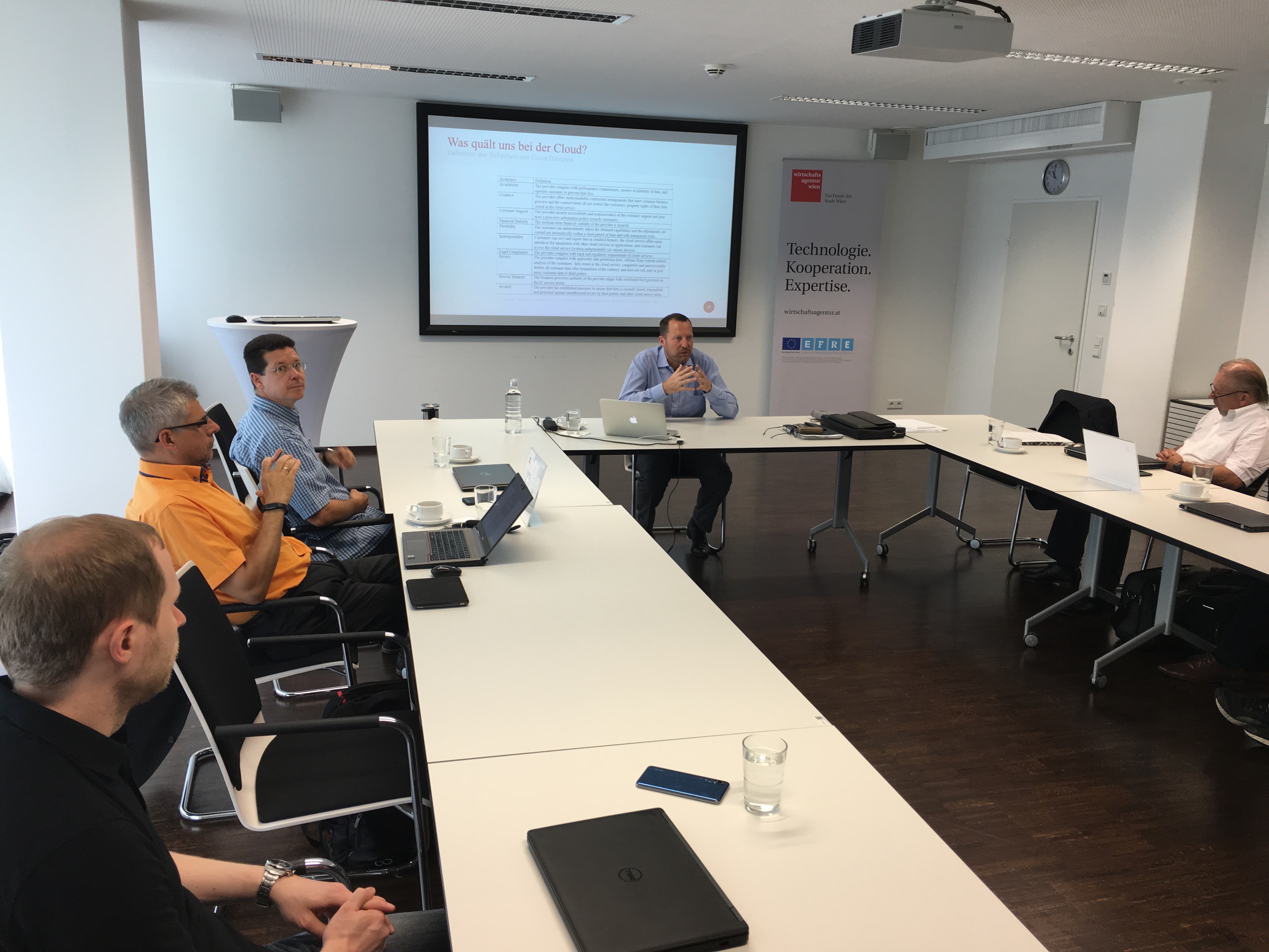 Defining Tender Criteria for Cloud Services Correctly